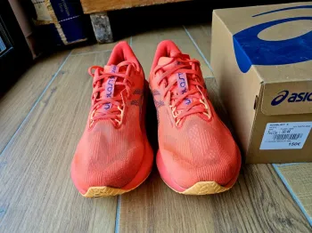 Gebrauchtes Asics Novablast 5 bike — Bild 2 von 10