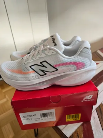 Tweedehands New Balance Ellipse V1 bike — afbeelding 3 van 4