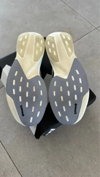 Używany Adidas Adizero Evo SL bike — zdjęcie 4 z 8