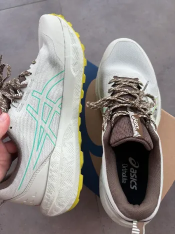 Asics gel sonoma 8 bike d'occasion — image 3 sur 7