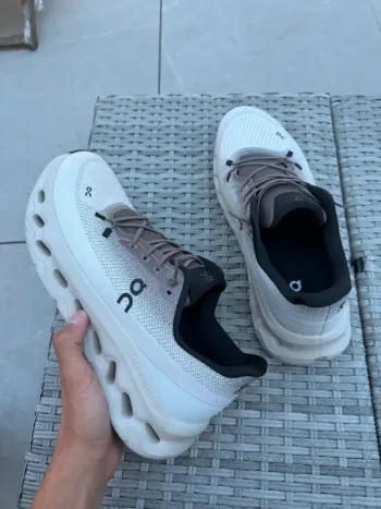 Tweedehands On Running On Shoes bike
