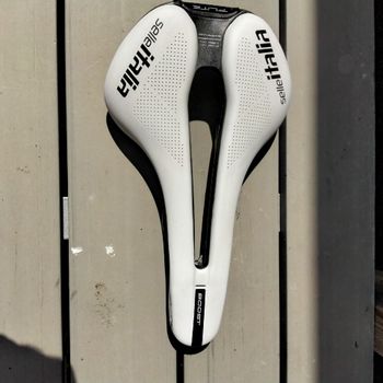 Used Selle Italia Flite Boost Carbonio Superflow 2025 bike