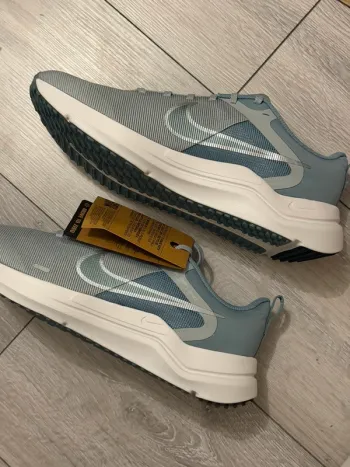 Gebrauchtes Nike Downshifter 12 bike — Bild 3 von 4