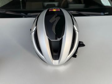 Used Specialized Evade 3 Helmet 2025 bike — image 2 of 5