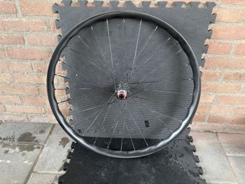 Použité Berd Tailwind WLS Spokes Wheelset 2025 bike