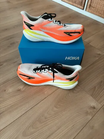 Used Hoka Mach X3 bike — image 2 of 4