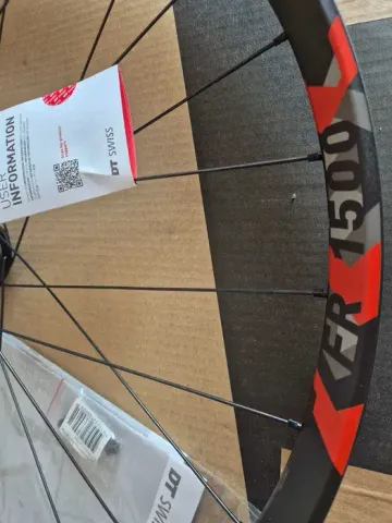 Brugt Dt Swiss FR1500 bike — billede 2 af 7