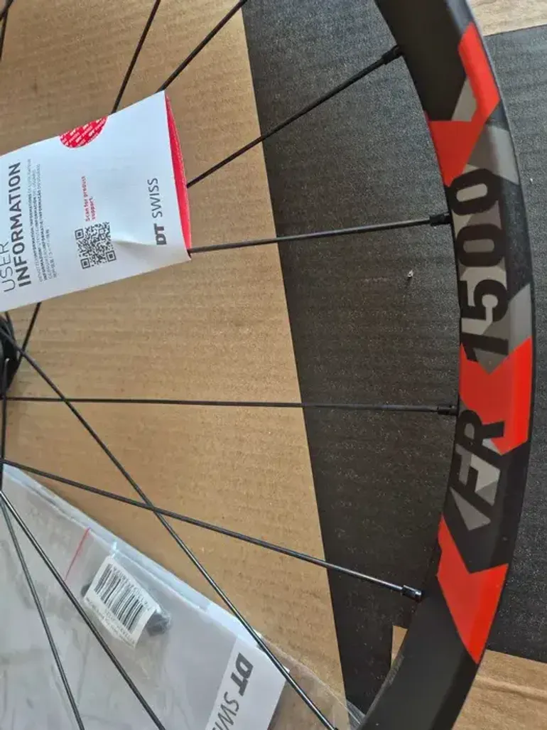 Brugt Dt Swiss FR1500 bike — billede 2 af 7
