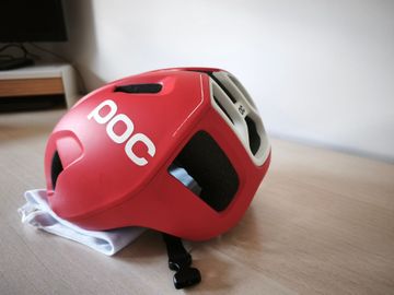 POC Ventral Air Spin Helmet 2023 bike usato — immagine 1 di 8