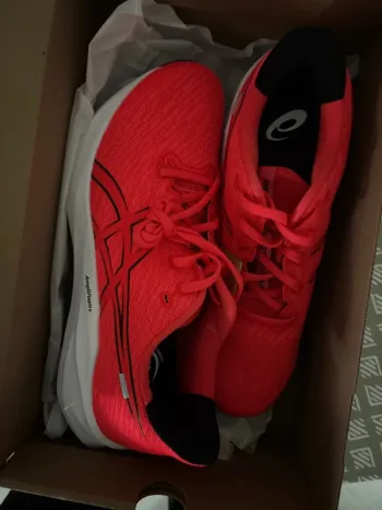 Tweedehands Asics Versablast 4 bike — afbeelding 4 van 6