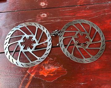 Used Sram Code Silver Stealth (Code Ultimate) + 200mm HS2 rotors 2025 bike — image 8 of 8