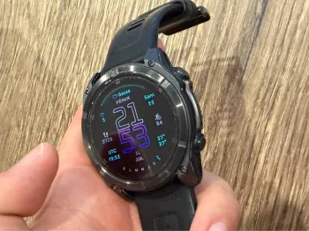 Used Garmin Fenix 8 bike — image 4 of 8