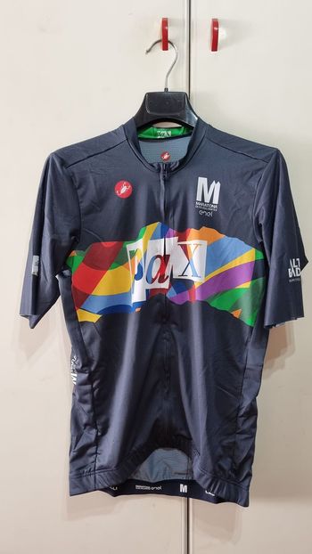 Käytetty Castelli Maratona dles Dolomites Kit 2026 bike