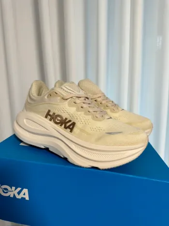 Použité Hoka Shoes size 40 bike