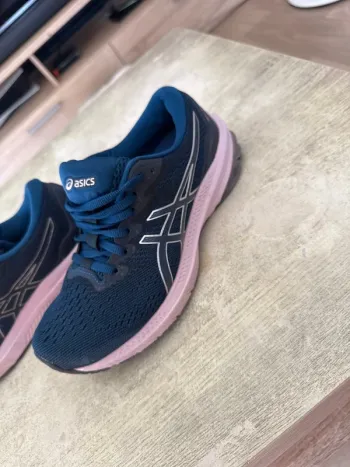 Brugt Asics GT-1000 bike — billede 2 af 7