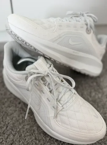 Käytetty Nike Turnschuhe weiß Gr. 38 bike — kuva 2 / 6