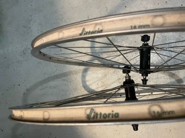 Used Campagnolo Record / Mavic Open Pro bike — image 4 of 12