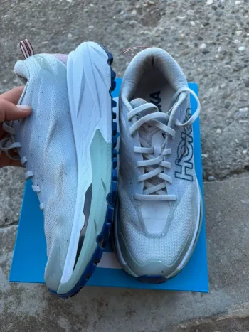 Hoka Mafate Speed 5 bike d'occasion — image 3 sur 8