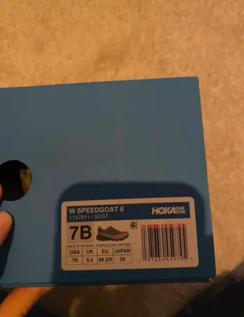 Tweedehands Hoka Speedgoat 6 bike — afbeelding 2 van 11
