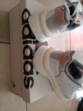 Použité Adidas Running Shoes T38 2/3 bike — obrázek 7 z 7