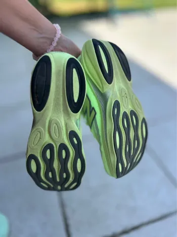 Tweedehands New Balance Ellipse V1 bike — afbeelding 5 van 6