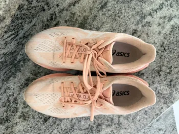 Gebrauchtes Asics running shoes bike — Bild 4 von 9