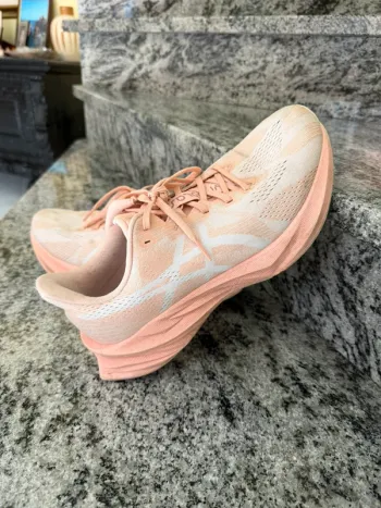 Gebrauchtes Asics running shoes bike — Bild 2 von 9
