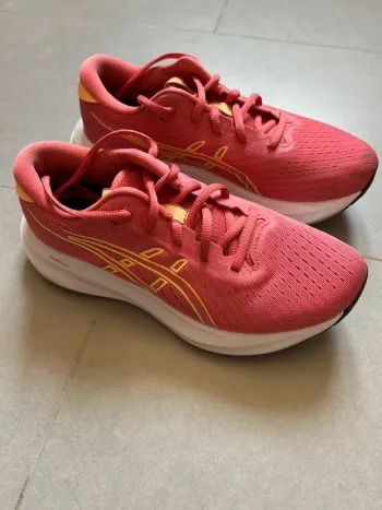 Used Asics Gel Excite 11 bike — image 2 of 4