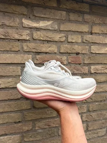 Used Saucony Triumph 23 bike — image 3 of 10