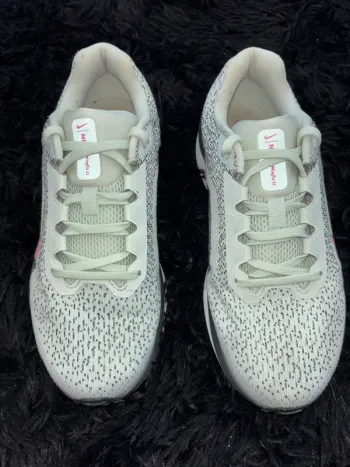 Gebrauchtes Nike running shoes bike — Bild 4 von 7