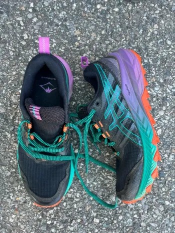 Asics Chaussure bike d'occasion — image 2 sur 4