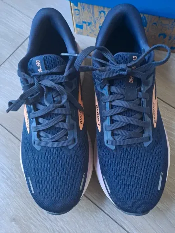 Tweedehands Brooks Damen Laufschuhe bike — afbeelding 2 van 5