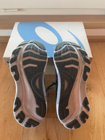 Used Asics Gel-Kayano 32 bike — image 3 of 5