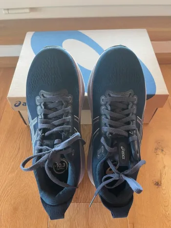 Used Asics Gel-Kayano 32 bike — image 2 of 5