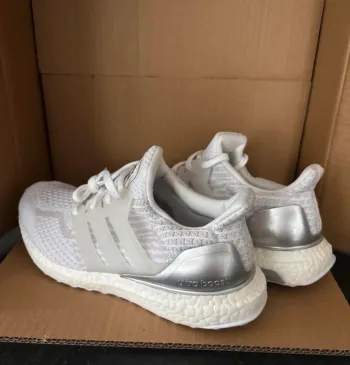 Gebrauchtes Adidas Ultra Boost 5.0 DNA NASA bike — Bild 10 von 13