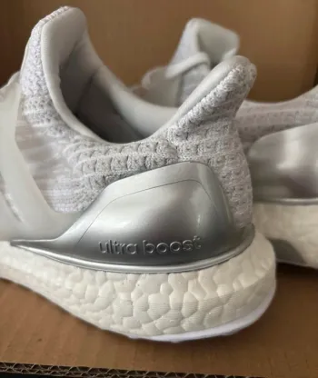 Gebrauchtes Adidas Ultra Boost 5.0 DNA NASA bike — Bild 11 von 13