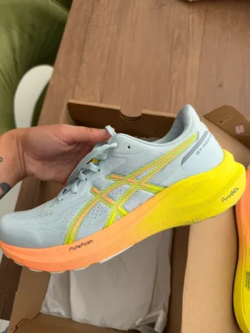 Gebrauchtes Asics Running Shoes bike — Bild 2 von 4
