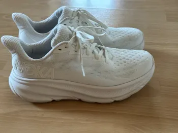 Used Hoka Clifton 9 bike — image 3 of 9