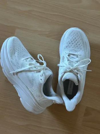 Used Hoka Clifton 9 bike — image 9 of 9