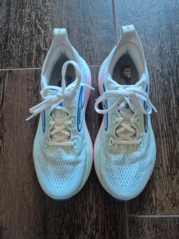 Käytetty Brooks Laufschuhe bike — kuva 2 / 10