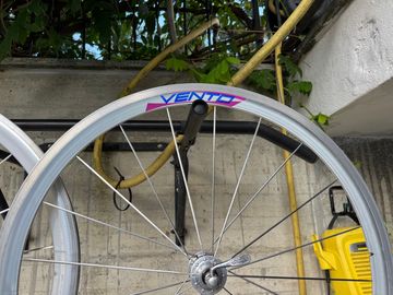 Used Campagnolo Vento 1980 bike — image 4 of 23