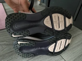 Gebrauchtes Nike Vomero 18 SE bike — Bild 2 von 5