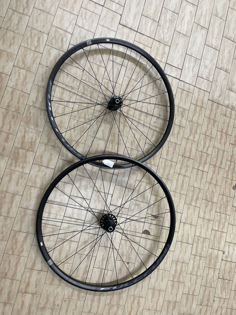 Käytetty Fulcrum RACING 700 Wheels