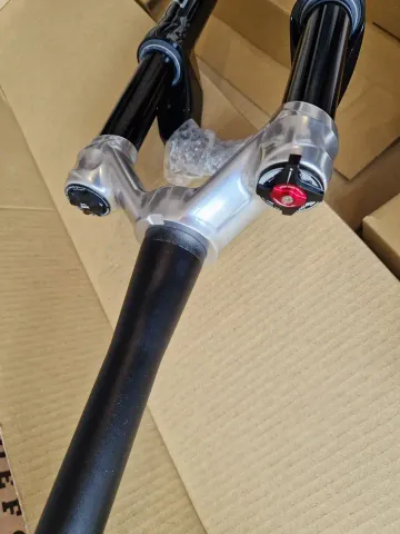 Used Manitou R7 Pro 2026 bike — image 8 of 14