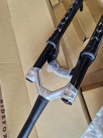 Used Manitou R7 Pro 2026 bike — image 9 of 14