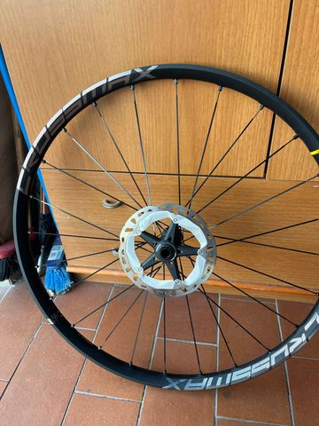 Tweedehands Mavic Crossmax S XL 2025 bike — afbeelding 2 van 3