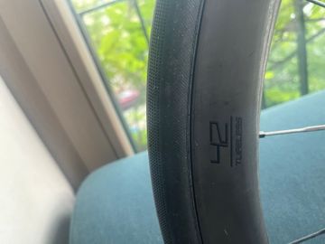 Gebrauchtes Cadex 42mm Wheelset 2023 bike — Bild 4 von 6