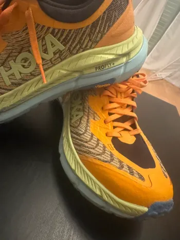 Hoka ProFly bike d'occasion — image 3 sur 8