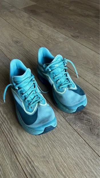 Używany Nike Zoom Fly 6 bike — zdjęcie 2 z 4