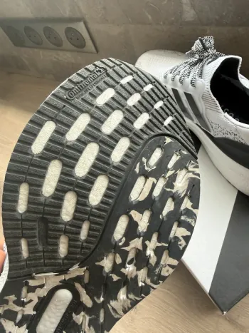 Używany Adidas UltraBoost 5 bike — zdjęcie 6 z 8